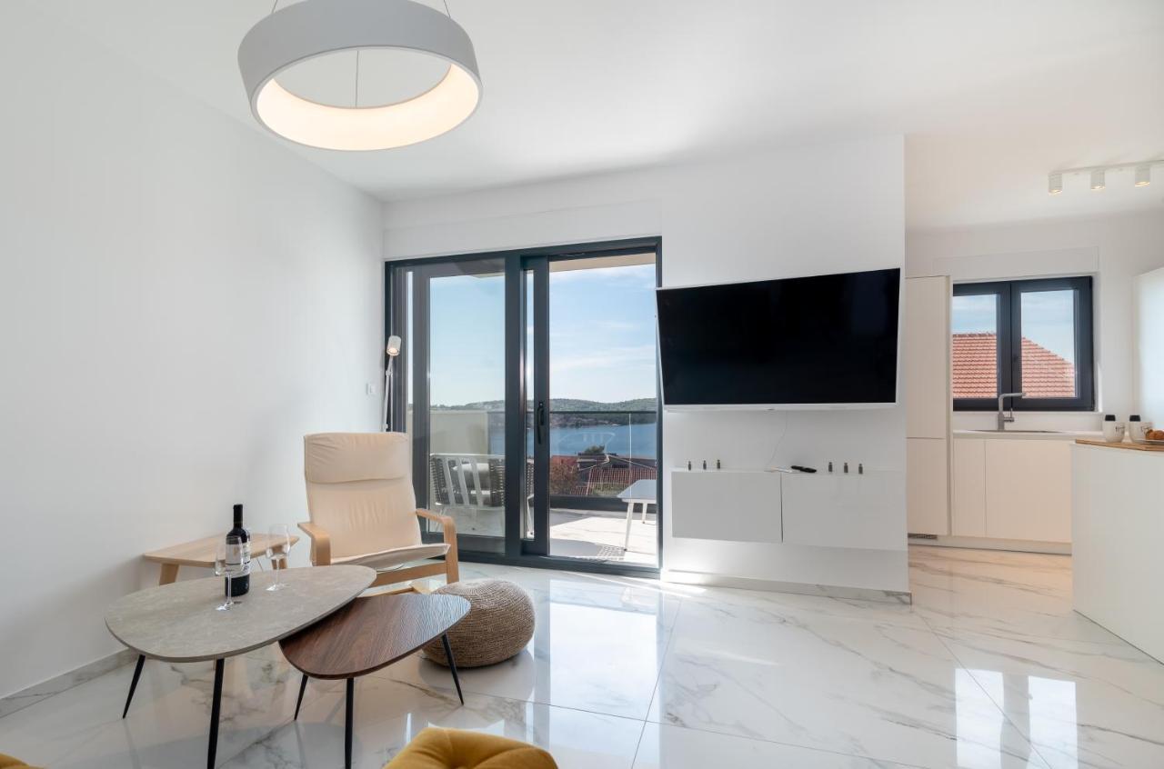 Lavender Tree - Luxury Apartments 特罗吉尔 外观 照片