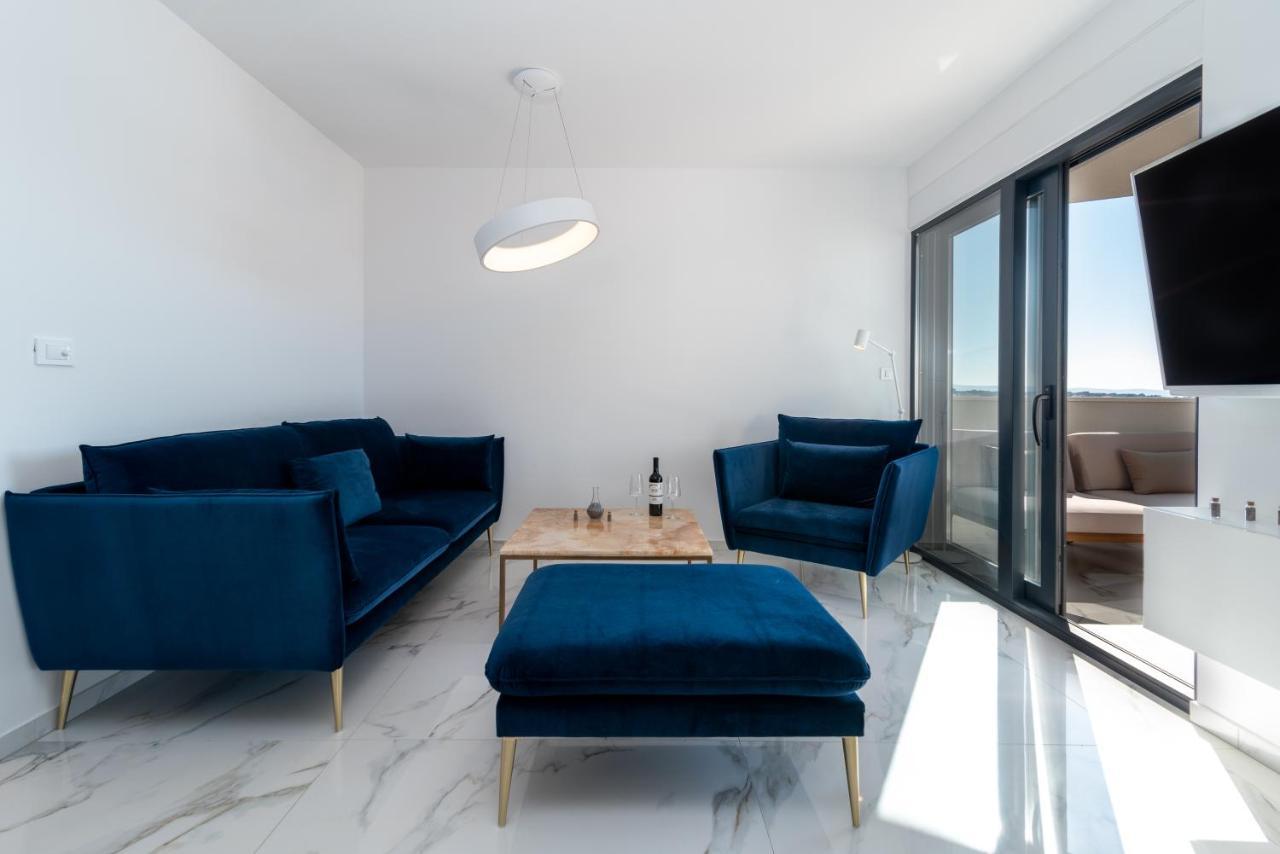 Lavender Tree - Luxury Apartments 特罗吉尔 外观 照片
